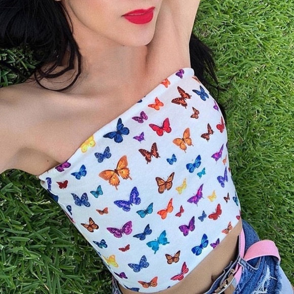 ⚡️FLASH SALE⚡️Colorful Butterfly Pattern Crop - Picture 2 of 7